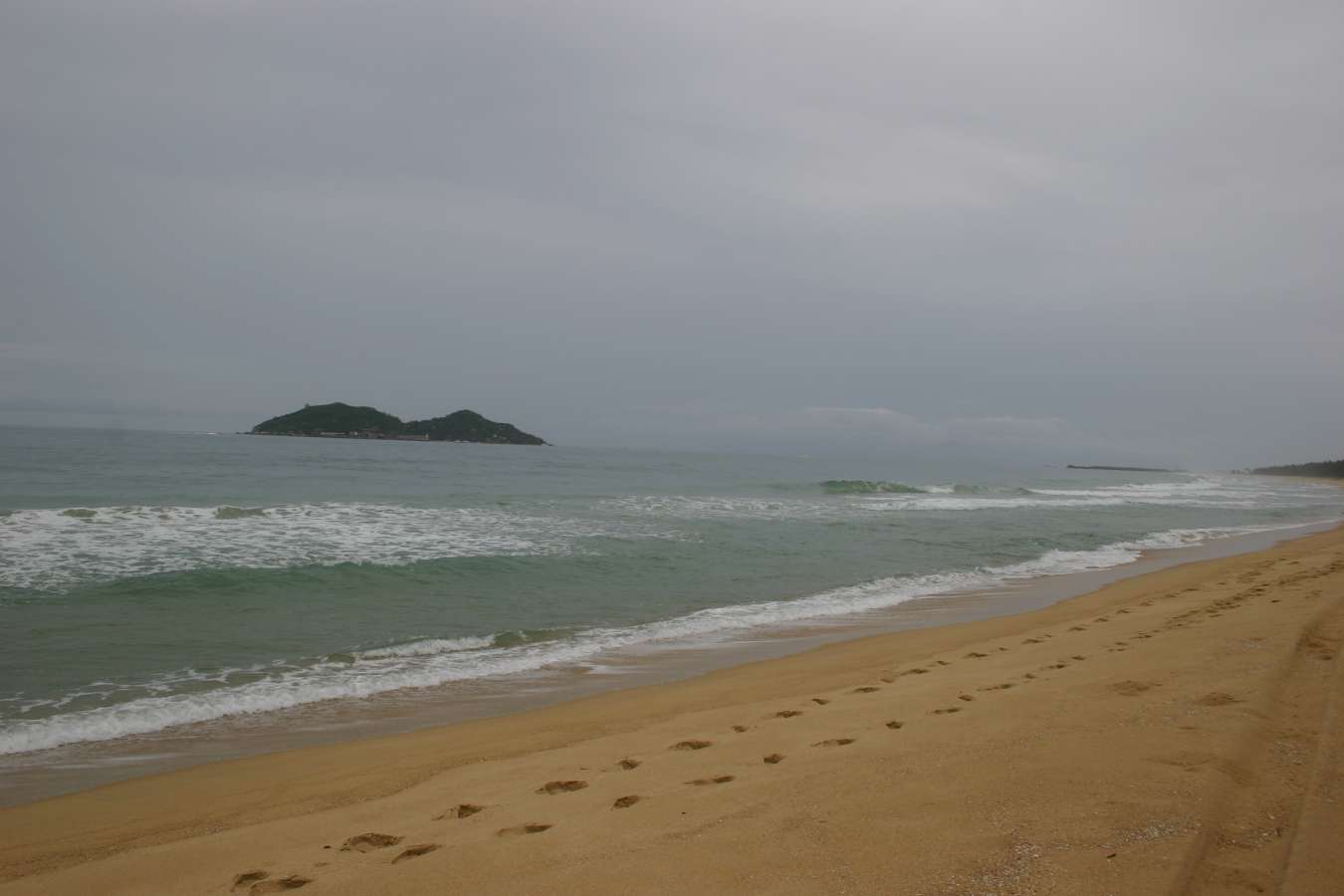 Boundary island from the beach south of Riyue Bay